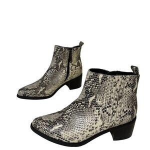 Blondo Womens Waterproof Snakeskin Print Leather Ankle Boot Size 7.5 Cream Black